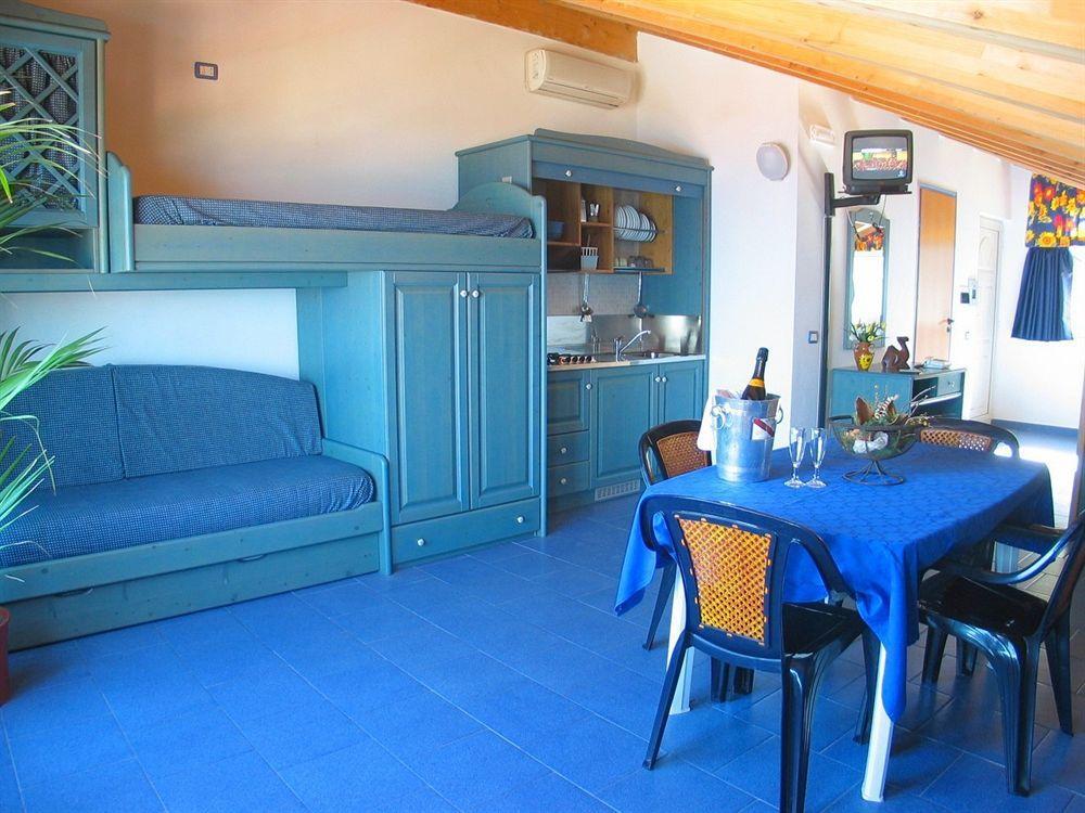 Aparthotel Oasi Azzurra Messina Exteriér fotografie