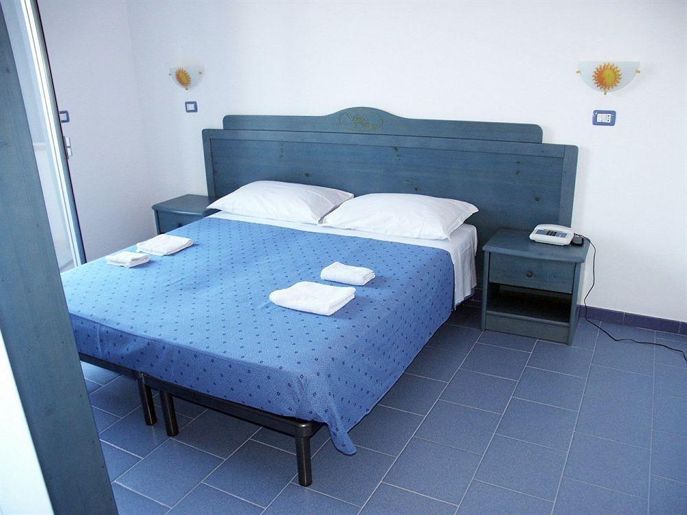 Aparthotel Oasi Azzurra Messina Exteriér fotografie