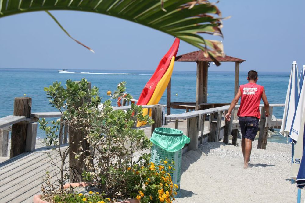 Aparthotel Oasi Azzurra Messina Exteriér fotografie