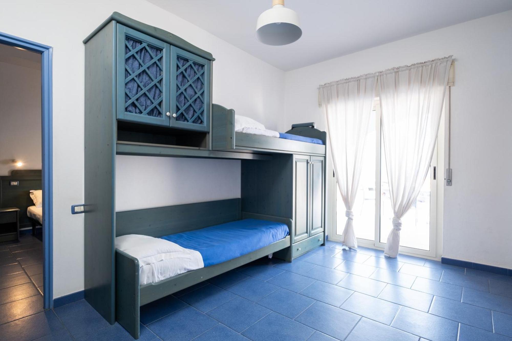 Aparthotel Oasi Azzurra Messina Exteriér fotografie