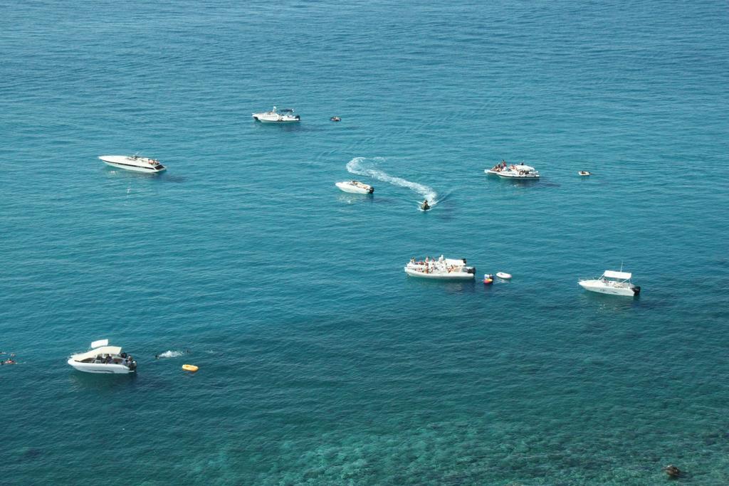 Aparthotel Oasi Azzurra Messina Exteriér fotografie