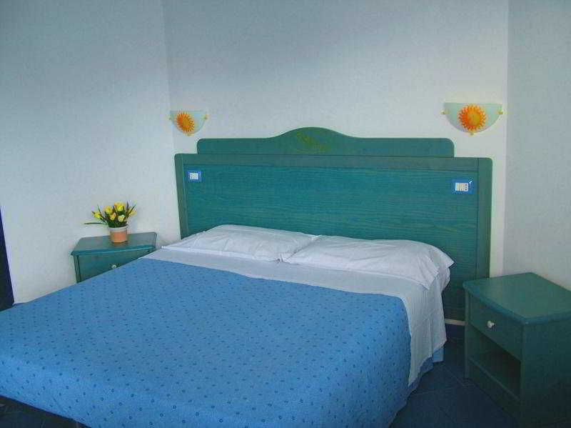 Aparthotel Oasi Azzurra Messina Exteriér fotografie